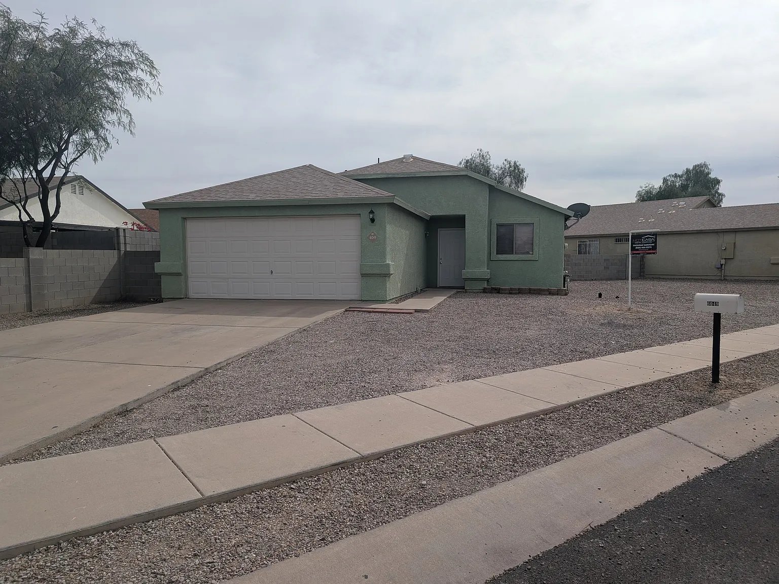3 bed, 1308 sqft, $1,750 — Photo 2