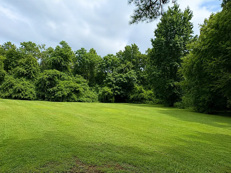 2622 Red Oak Rd — Photo 2