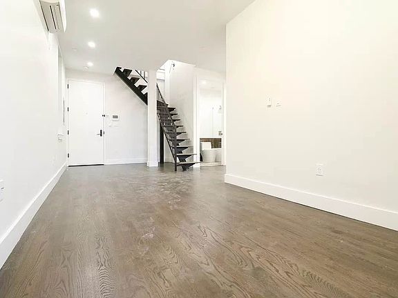 3rd image of 799 Ocean Ave #4R