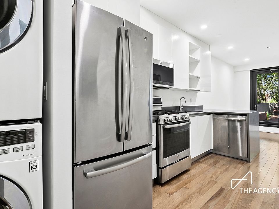 2nd image of 1992 3rd Ave #2W