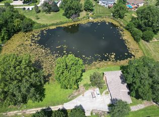 6825 NW 100th St, Johnston, IA 50131