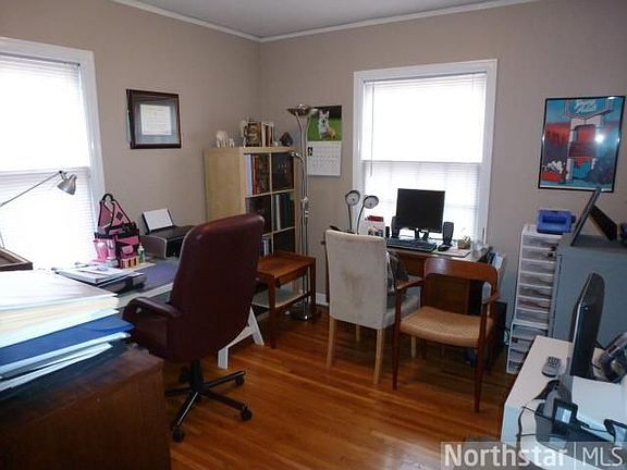 5th image of 2707 Xerxes Ave N