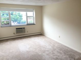 134 Lexington St #2, Auburndale, MA 02466