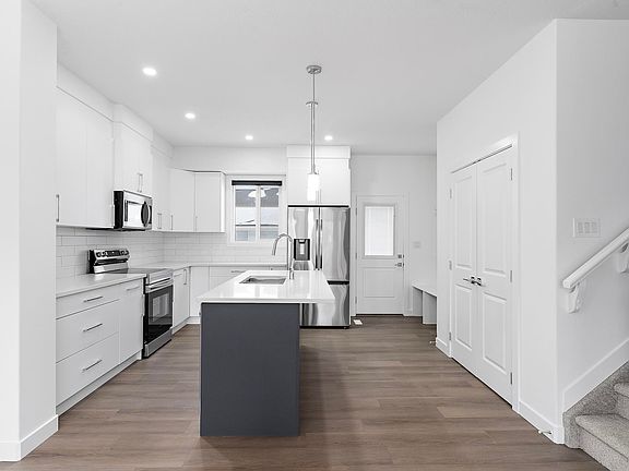 3rd image of 6630 46th Ave