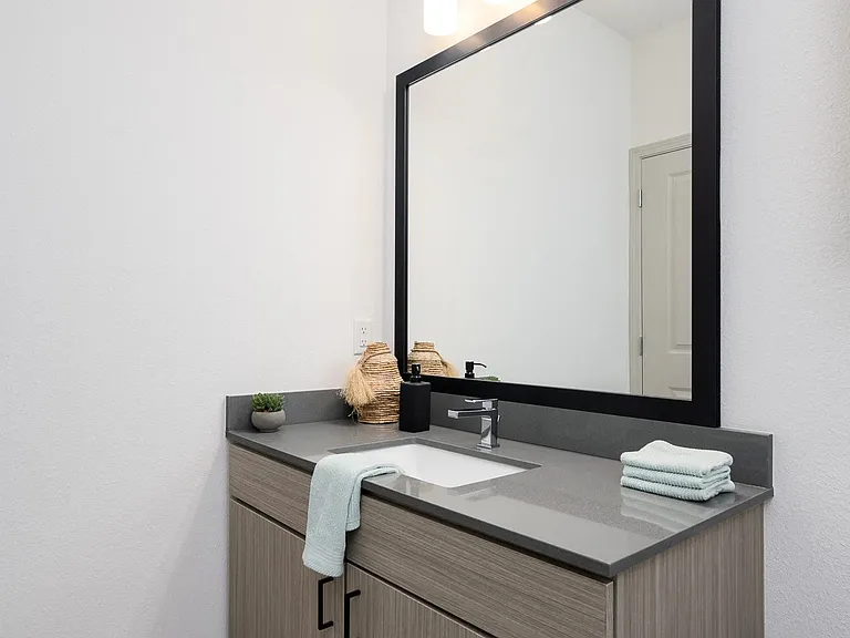 Thrive Luxury Apartments — Photo 86