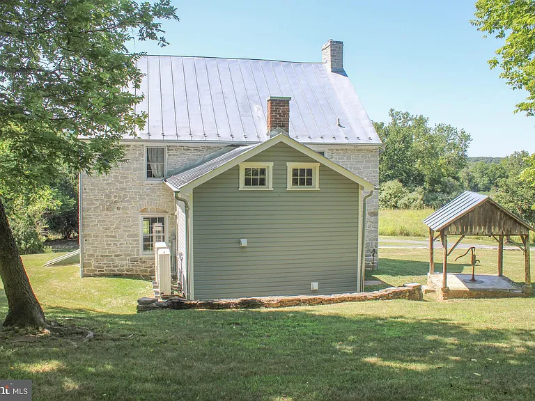 242 Fort Bowman Rd — Photo 31