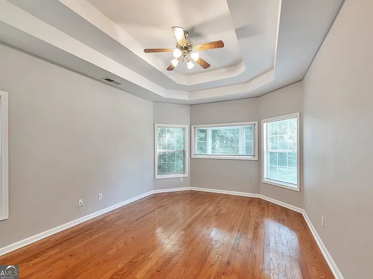 38 Rockport Dr — Photo 22