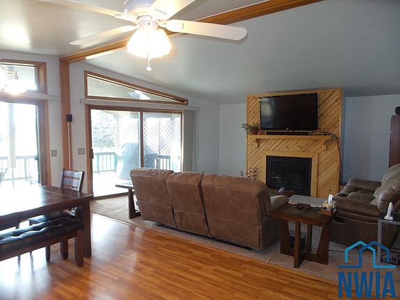 5th image of 103 S Truman Ln #Elk