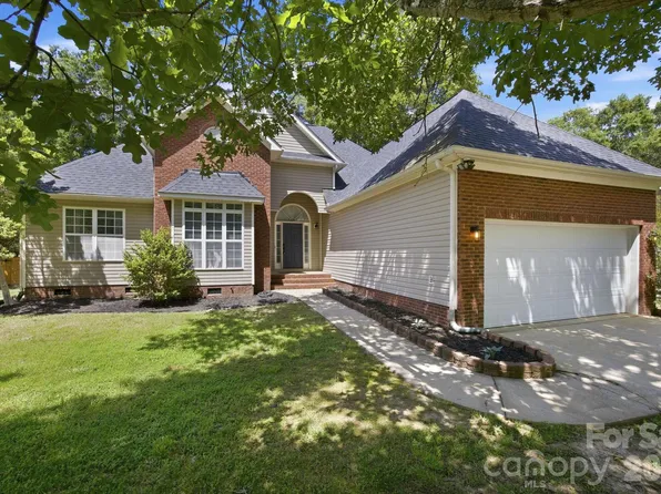 3208 Continental Dr, Monroe, NC 28110