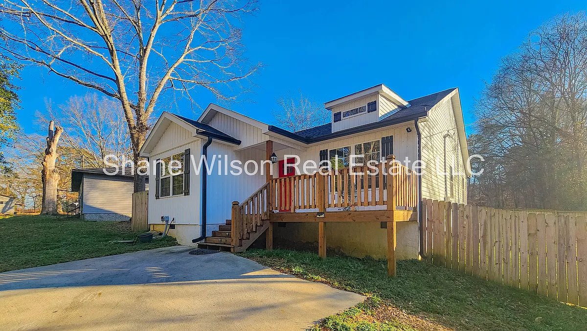 Building Photo - 1412 Stevenson Dr