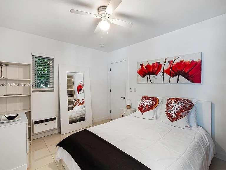 1419 West Ave #201 — Photo 13