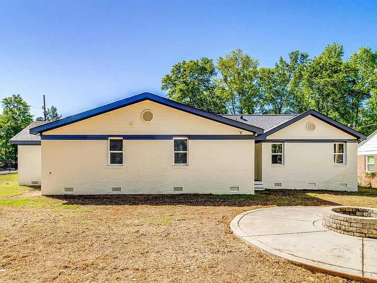 2327 Willow St — Photo 36