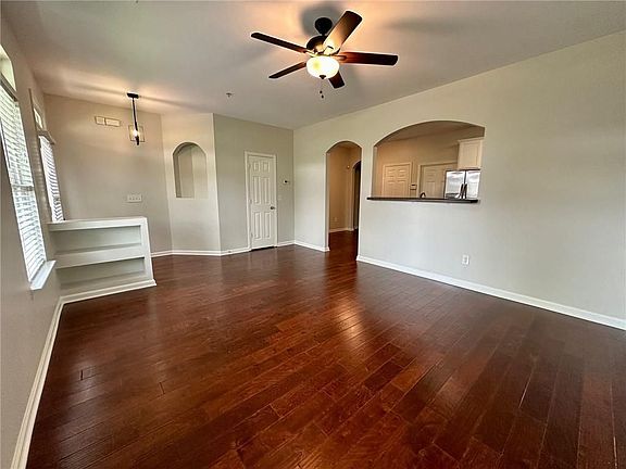 3rd image of 538 Georgia Way