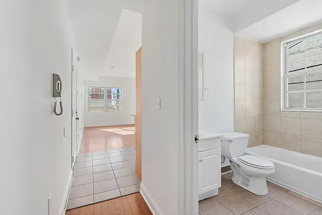 621 N 33rd St #2 — Photo 9