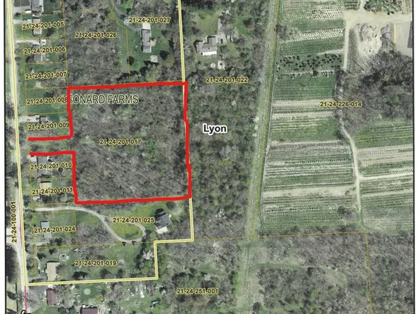 0 Johns Rd, South Lyon, MI 48178