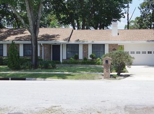 6113 Raintree Rd, Jacksonville, FL 32277