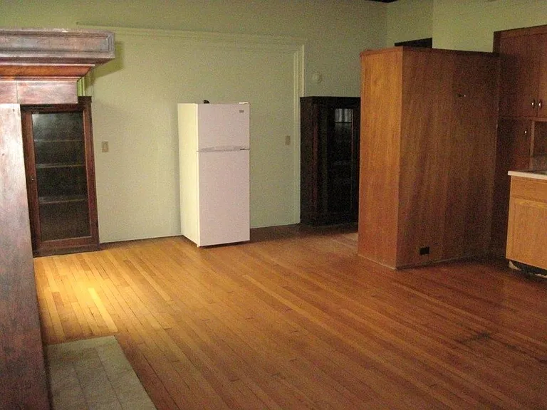 529 N Pinckney St — Photo 32