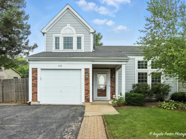 1193 Regent Dr, Mundelein, IL 60060