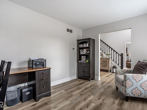 4th image of 3762 Hannah Ct