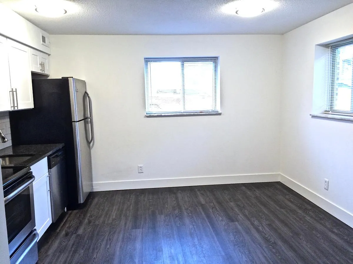 1 bed, $895 — Photo 3