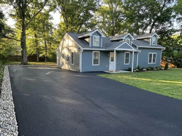 9208 Lanham Severn Rd, Lanham, MD 20706