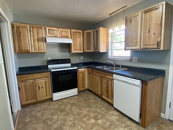 5th image of 233 Glasgow Dr