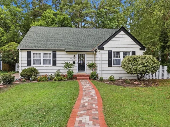1049 S Lexan Cres, Norfolk, VA 23508