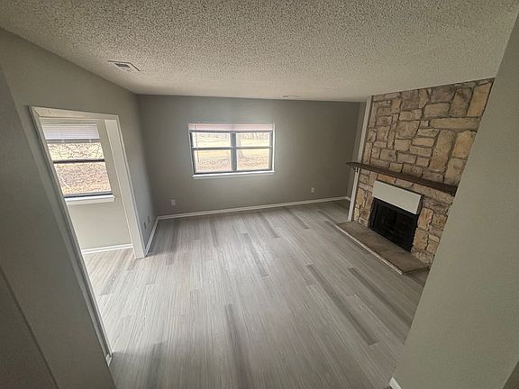 5th image of 1319 Westbrooke St #1319