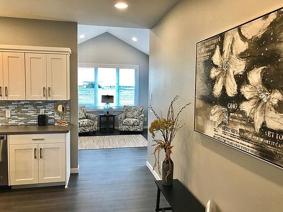 4th image of 3711 Leighton Dr