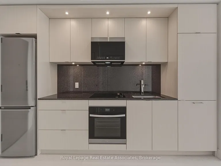 25 Cordova Ave #1914 — Photo 3
