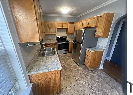 1 bed, 850 sqft, $1,350 — Photo 4