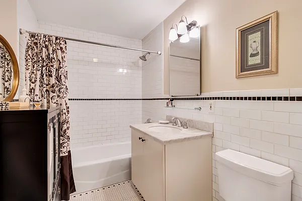 Sold by Level Group | media 7