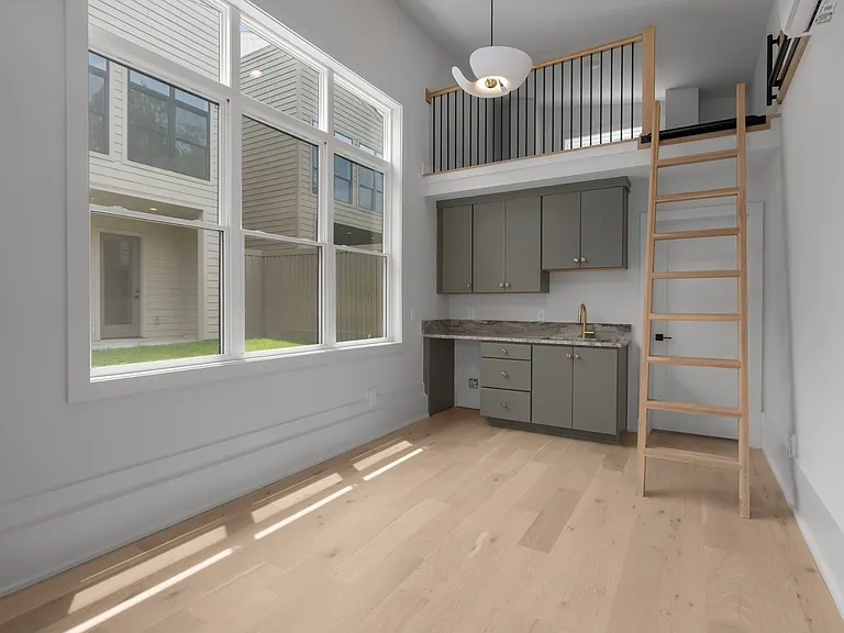 2305 Eastland Ave #E — Photo 36