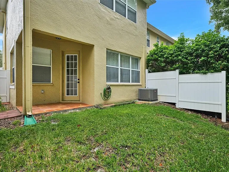 8169 Stone Leaf Ln — Photo 25
