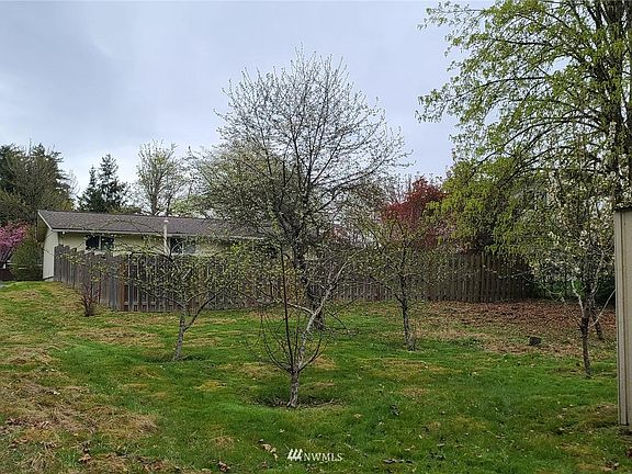 3rd image of 3409 College St SE
