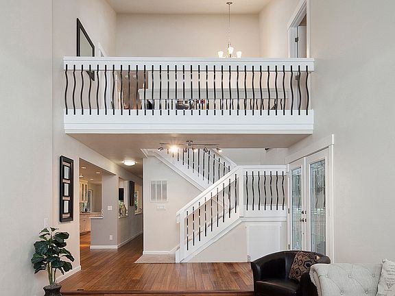 5th image of 18222 NE 186th St