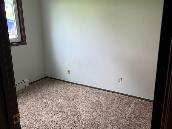 5th image of 803 Sonya Dr APT 2