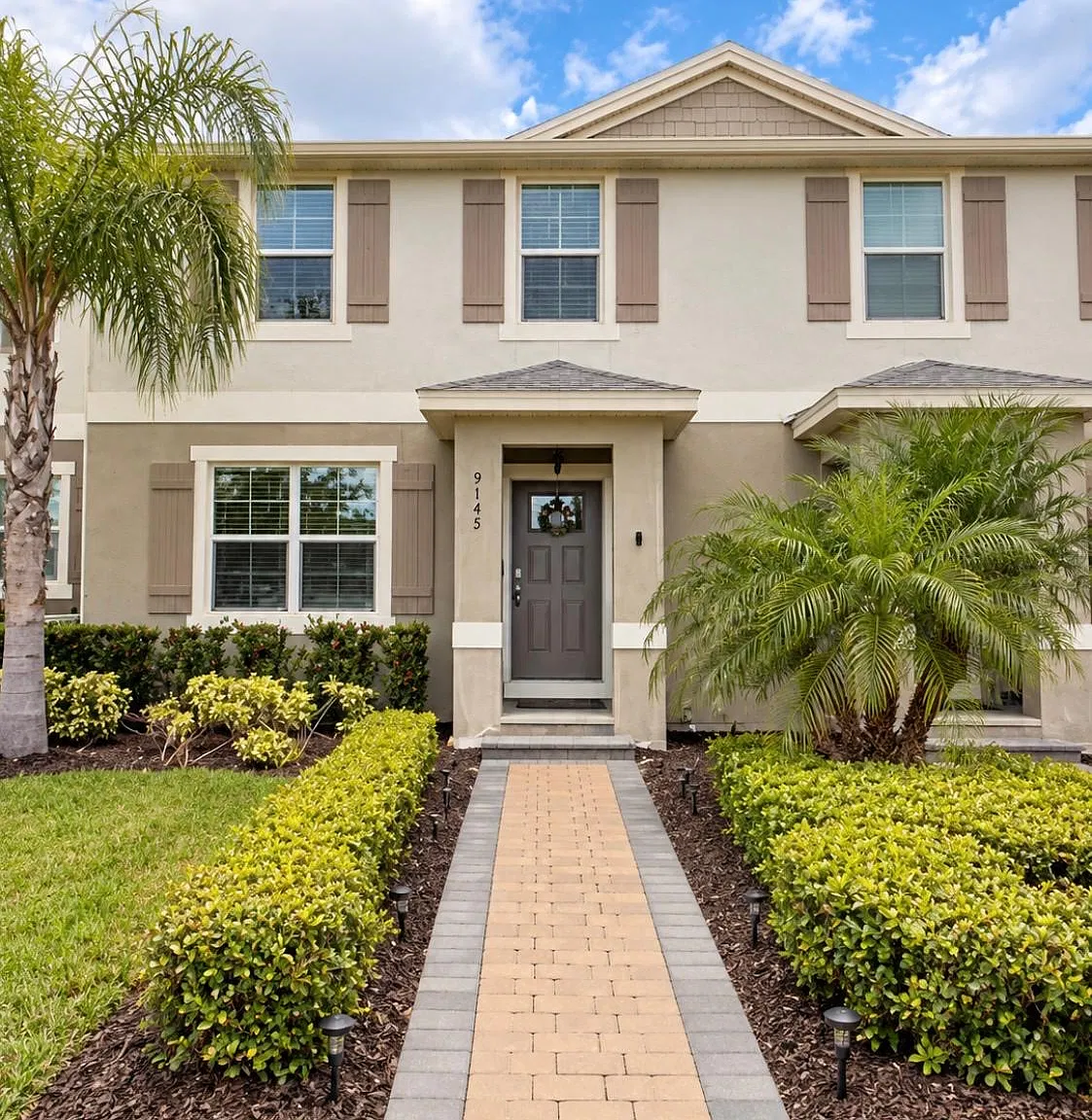 3 bed, 2.5 bath, 1568 sqft, $2,600 — Photo 1