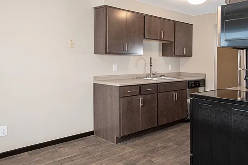 Chateau Apartments Photo 1