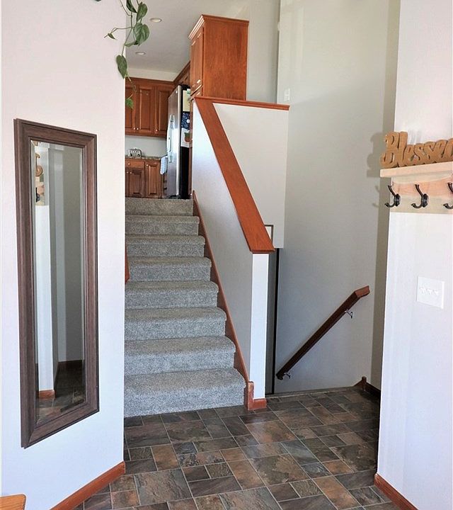 2729 Heritage Dr, Minot, ND 58703 Zillow