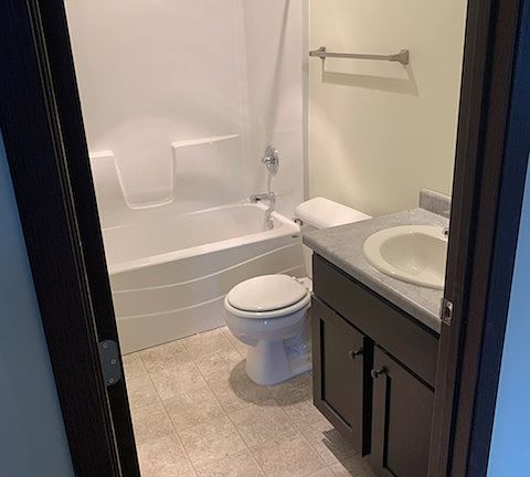 4th image of 3415 Cleveland Ave #12