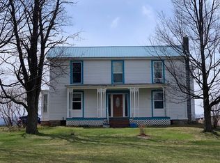 27 Jarvis Rd, Peru, NY 12972