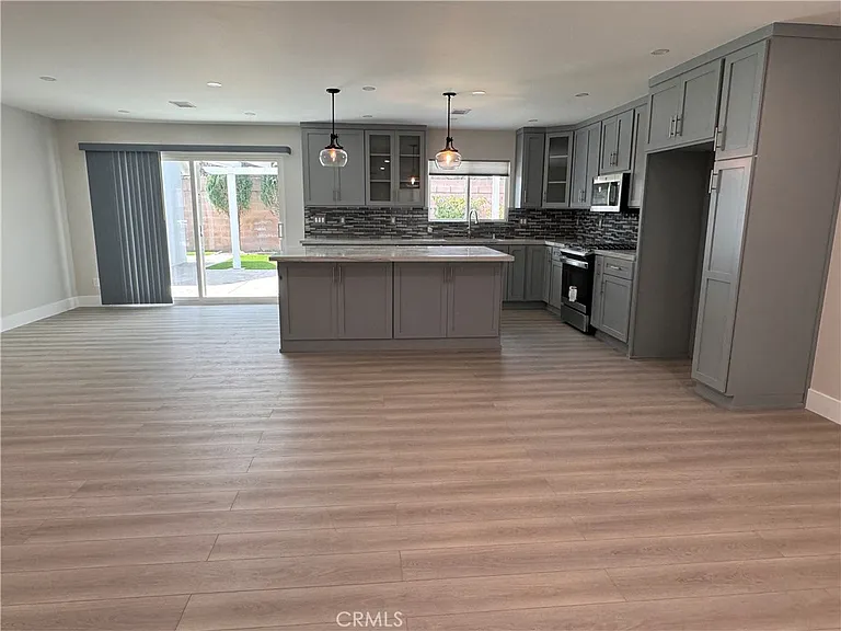 873 S Chantilly St — Photo 6