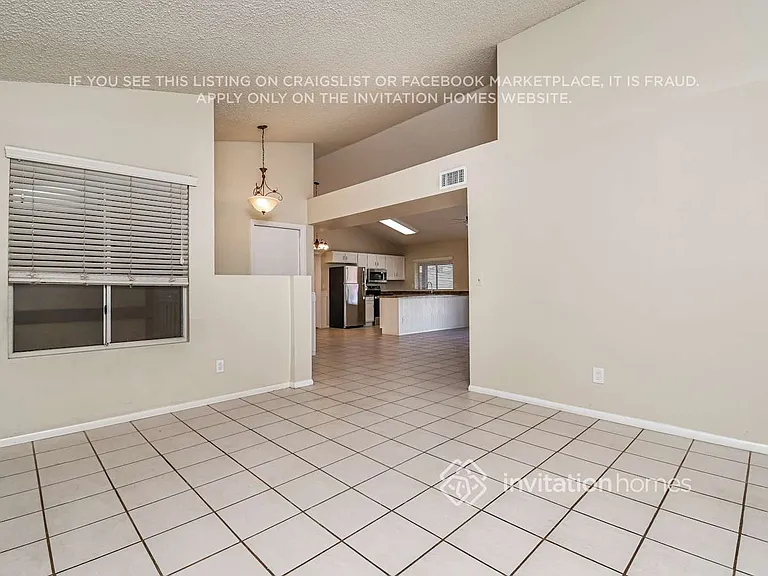 128 W Indigo St — Photo 3