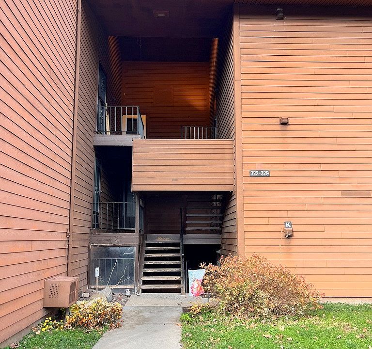 1st image of 328 Village Blvd N