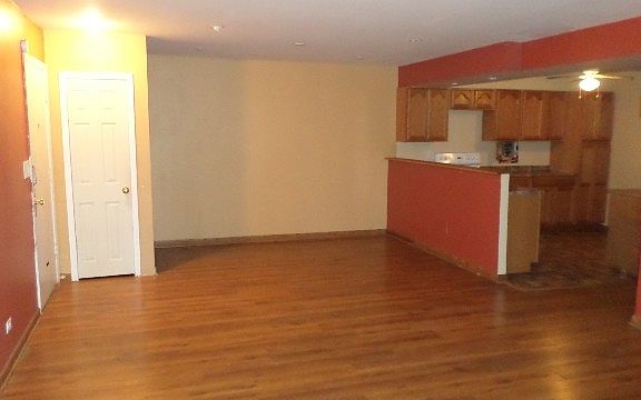 4th image of 4406 Euclid Ave APT 1D