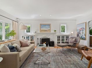 4187 W 15th Ave, Vancouver, BC V6R 3A4