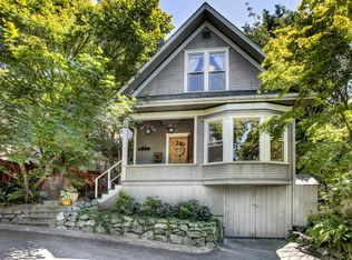 1209 W Howe St, Seattle, WA 98119