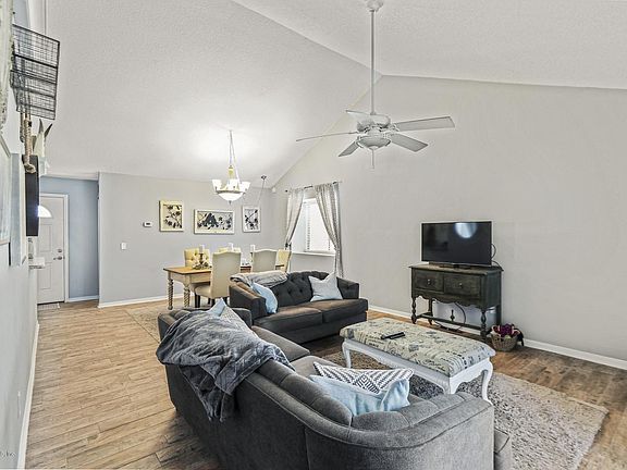 4th image of 14345 Coral Reef Dr S