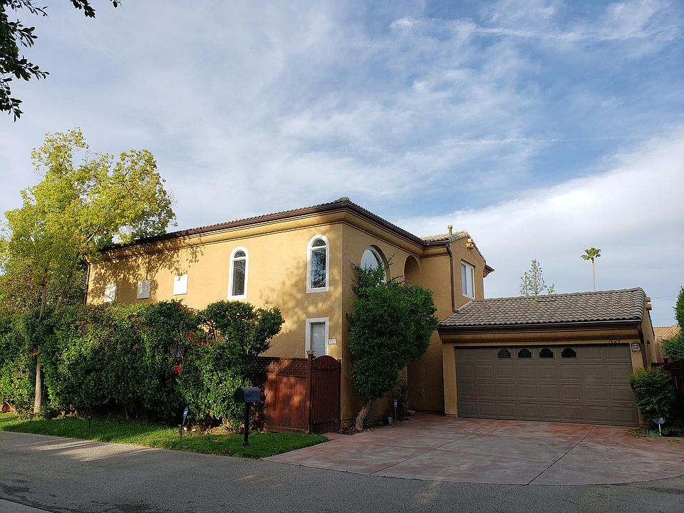 1st image of 7628 Moorcroft Ave